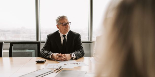 Explore fractional general counsel costs in 2026 pricing models, and legal budgets for your business.